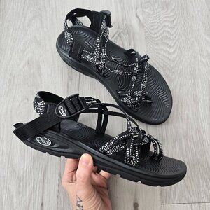 Chaco | ZX/2 Cloud black white strappy outdoor hiking sandals | WMS 9